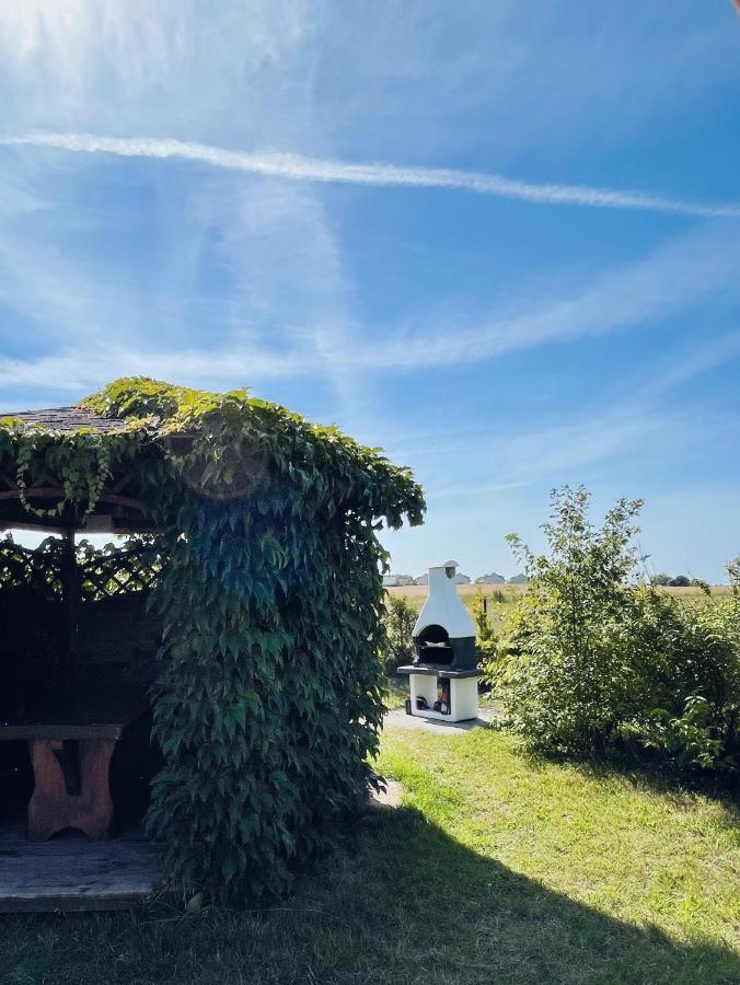 Ostrovia - Pokoje Nad Morzem Ostrowo  Exteriör bild